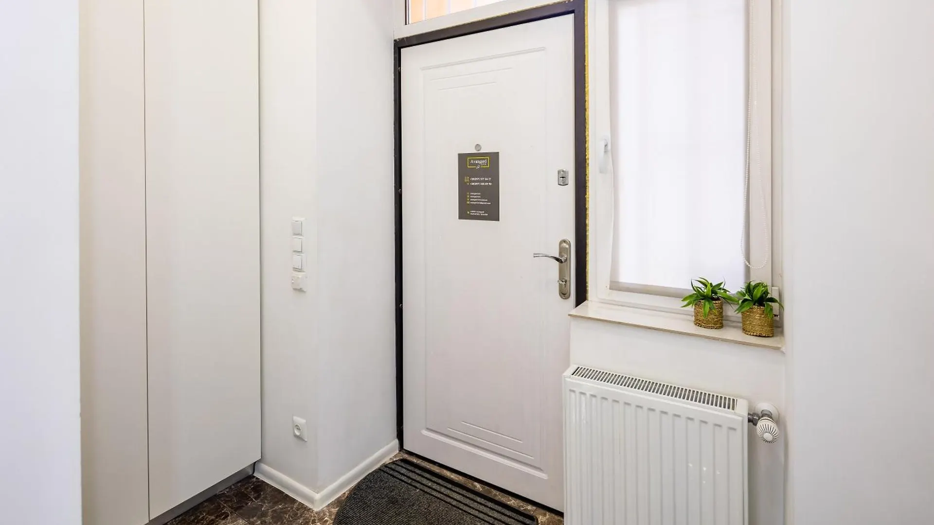 Avangard Mentsynskoho 3 Apart Lwów Apartament