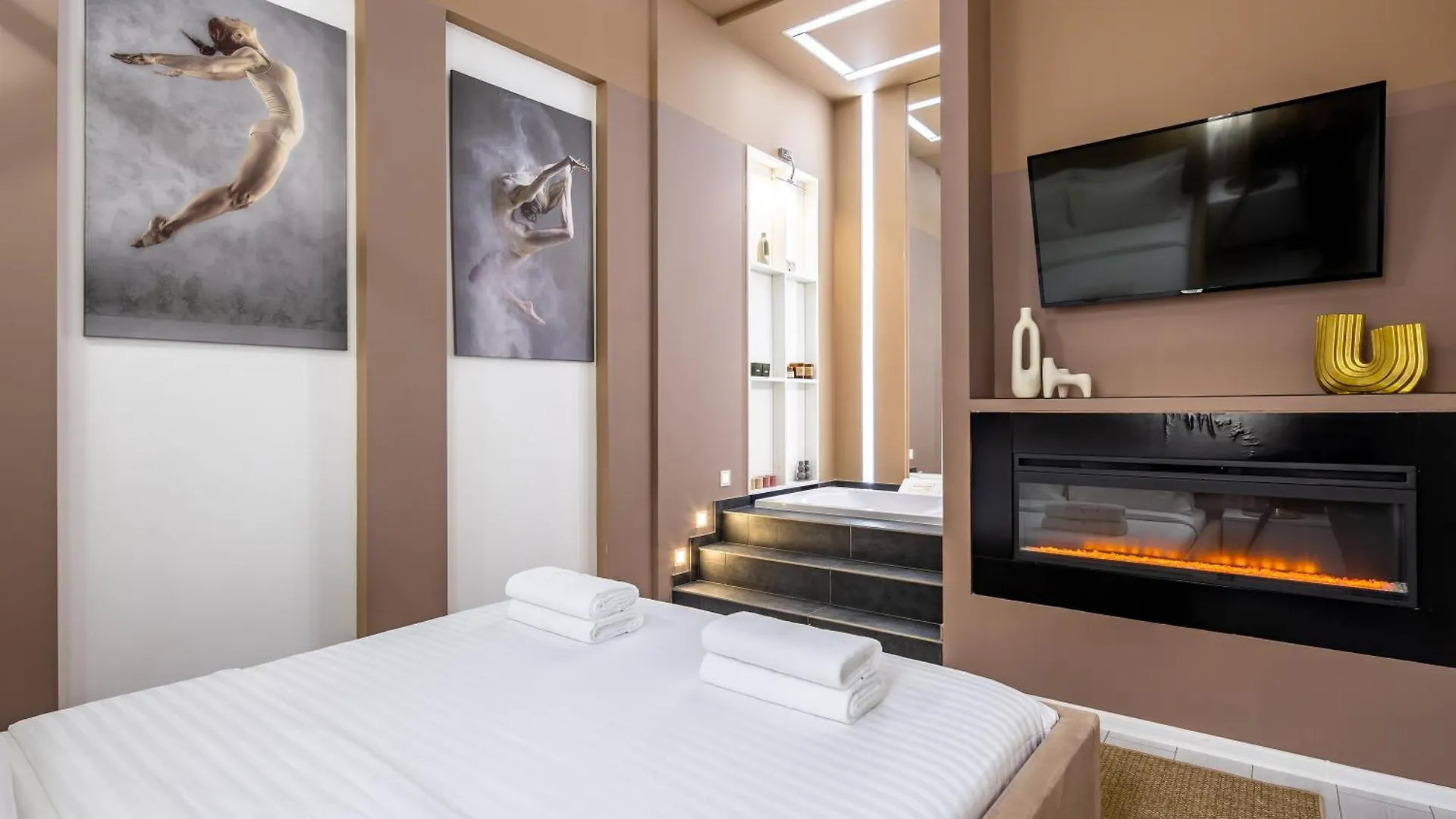 Avangard Mentsynskoho 3 Apart Lwów Apartament